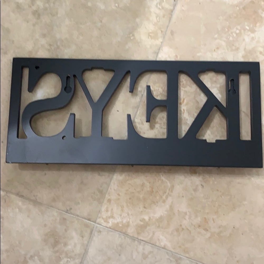 Key holder - Picture 3 of 5